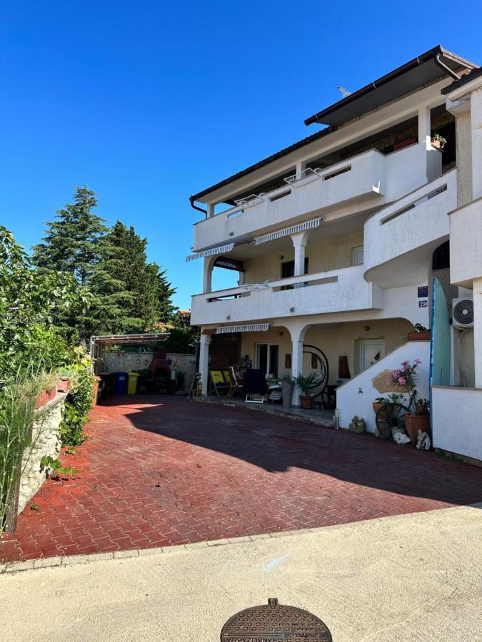 Vila Mazi Krk Town Exterior foto